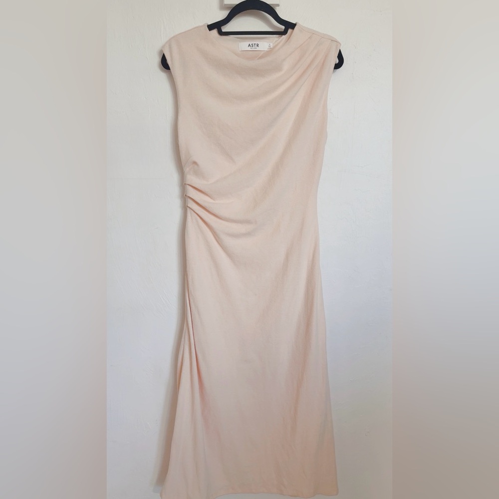 ASTR THE LABEL HACCI BUTTERCREAM MIDI DRESS - Picture 7 of 8